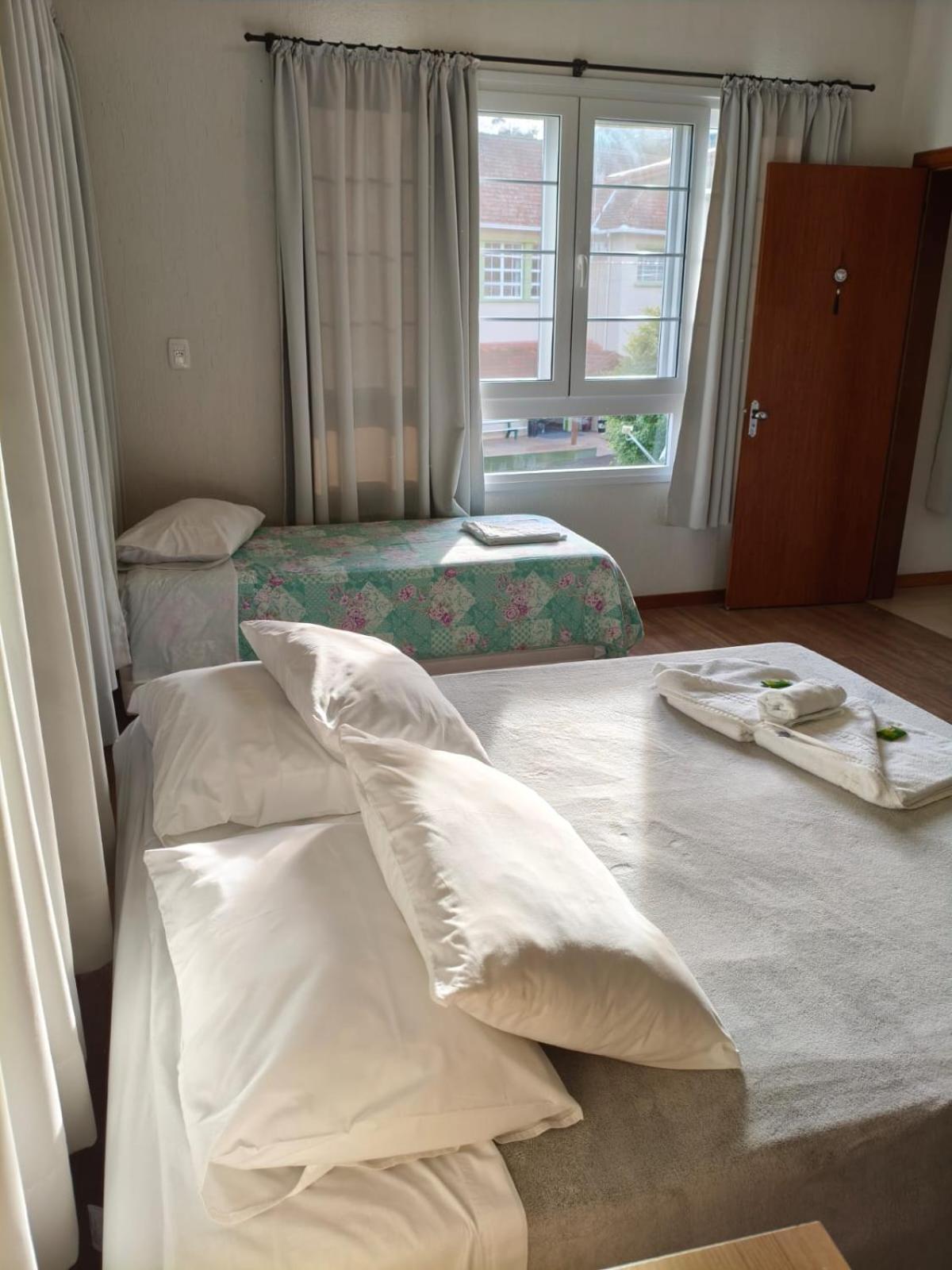 Hospedaria Bom Pastor ノーヴァ・ペトローポリス エクステリア 写真